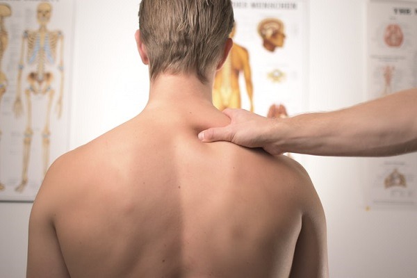 neck and shoulder treatment at a physical therapist