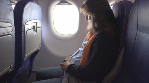5 Expert Tips For Pregnant Women Traveling On Their 1st Air Flight