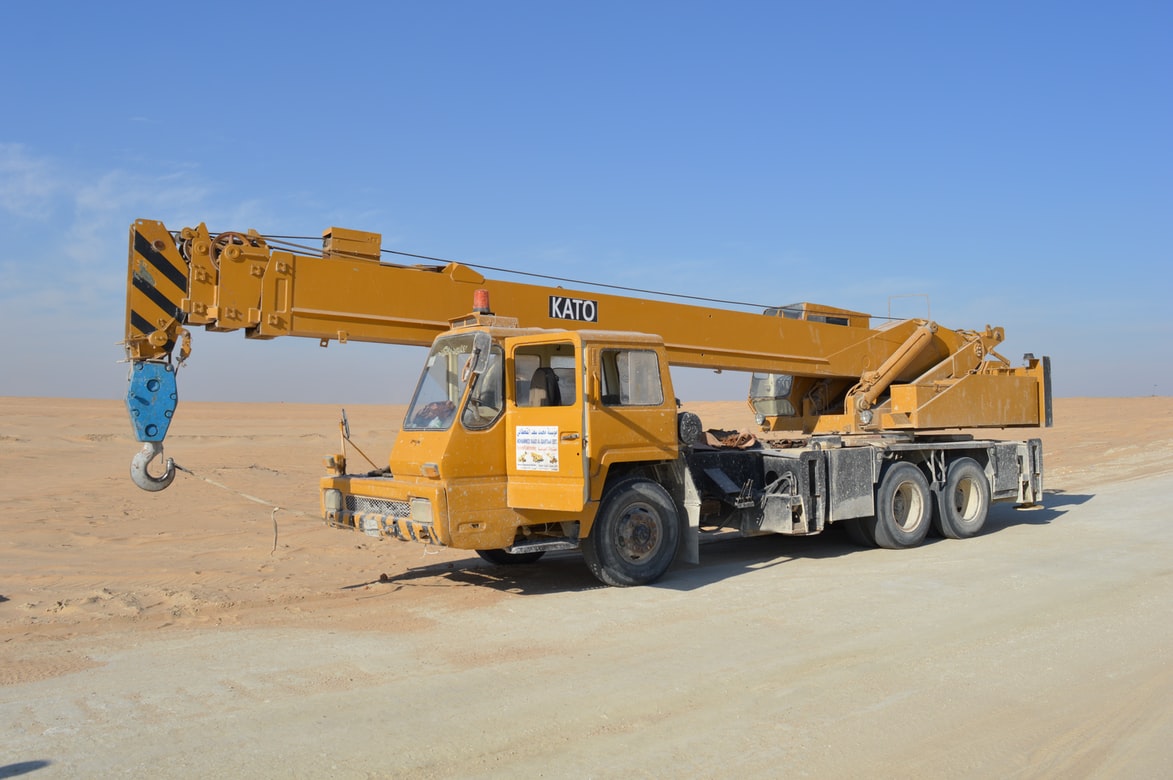 How Do You Choose a Boom Truck for Your Business