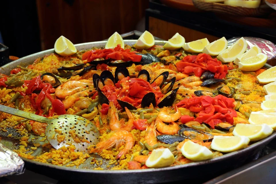 How Spanish Paella was created and how it became an emblematic dish worldwide